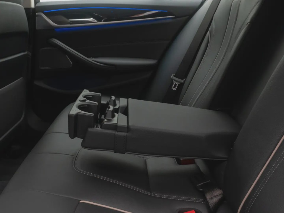 BMW Seria 5 530 M-Sport - foto 27
