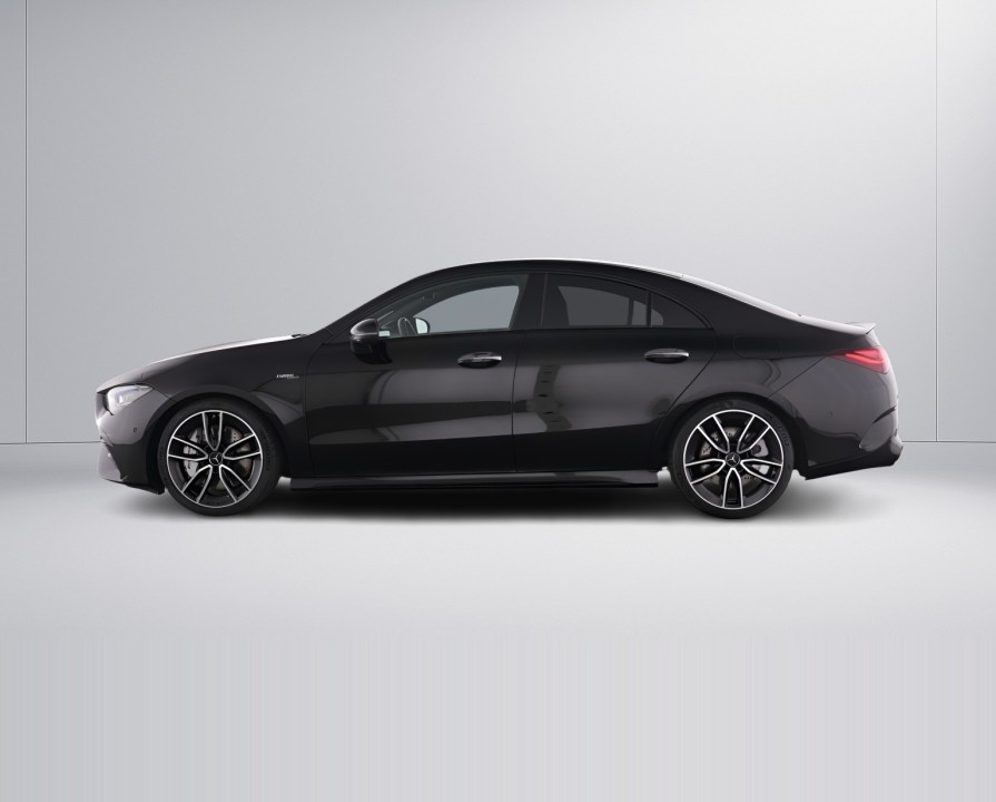 Mercedes-Benz CLA 35 AMG 4MATIC Coupé (4)