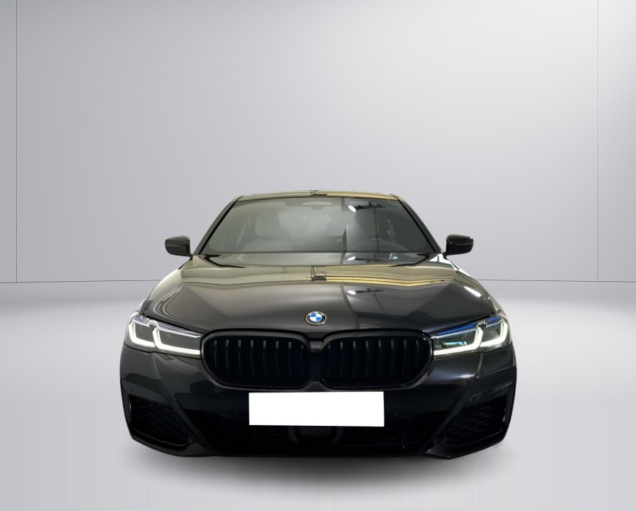 BMW Seria 5 530d xDrive M-Sport (5)