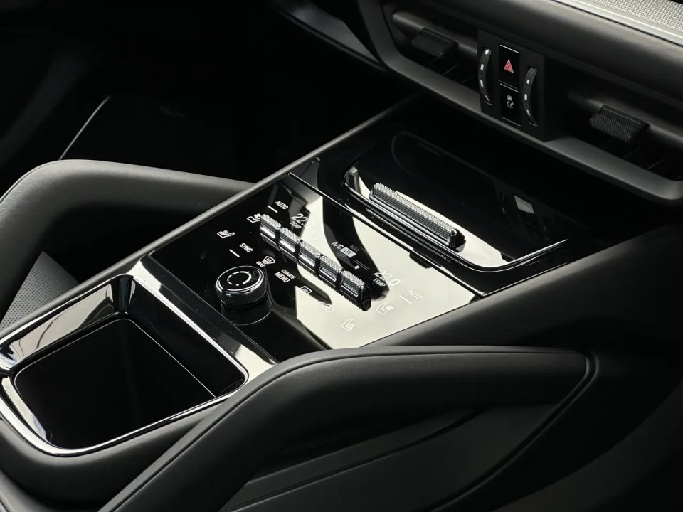Porsche Cayenne S E-Hybrid - foto 14