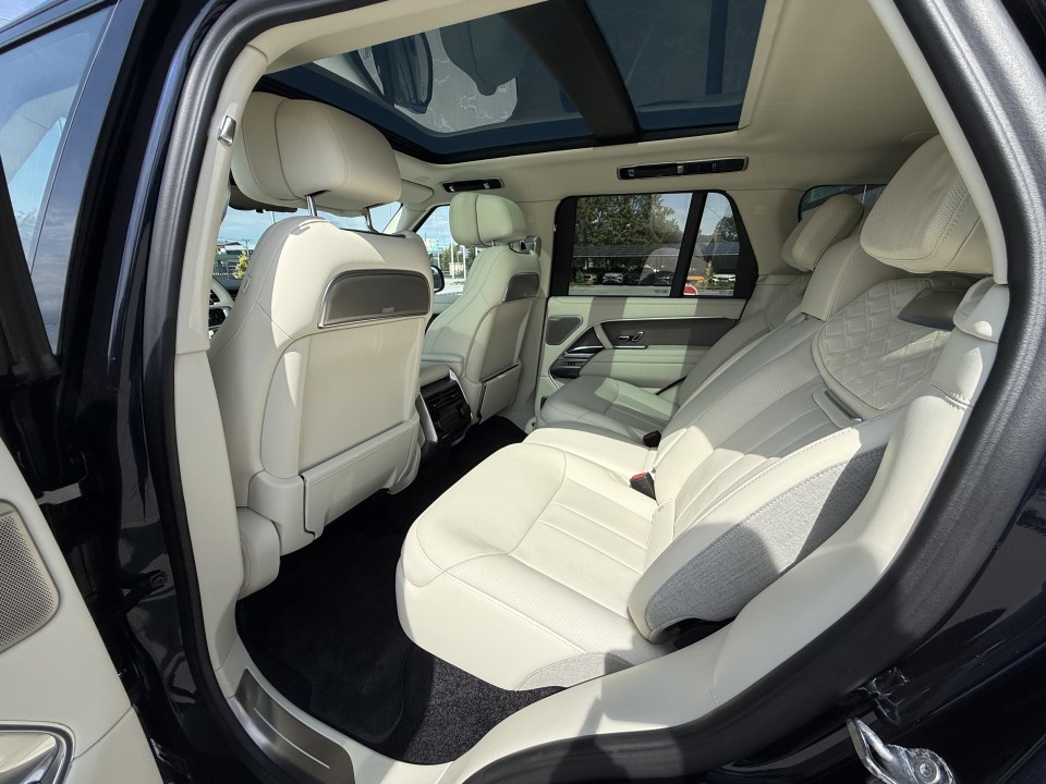 Land Rover Range Rover SV P615 - foto 13