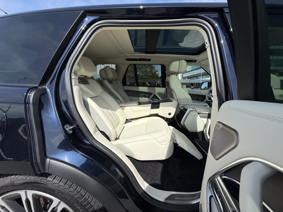 Land Rover Range Rover SV P615 - foto 17