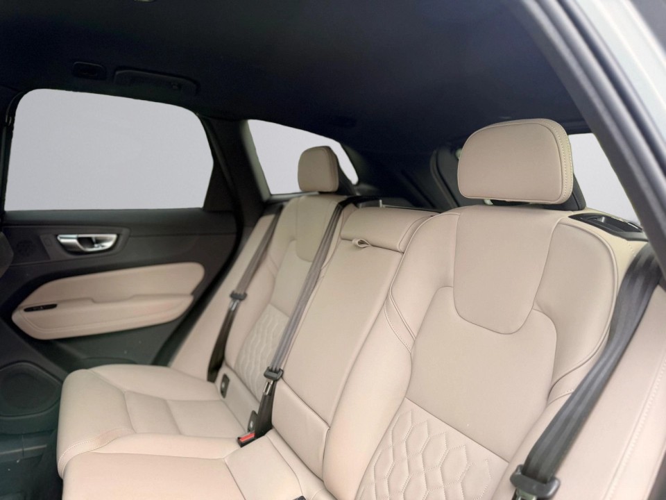 Volvo XC 60 - foto 29