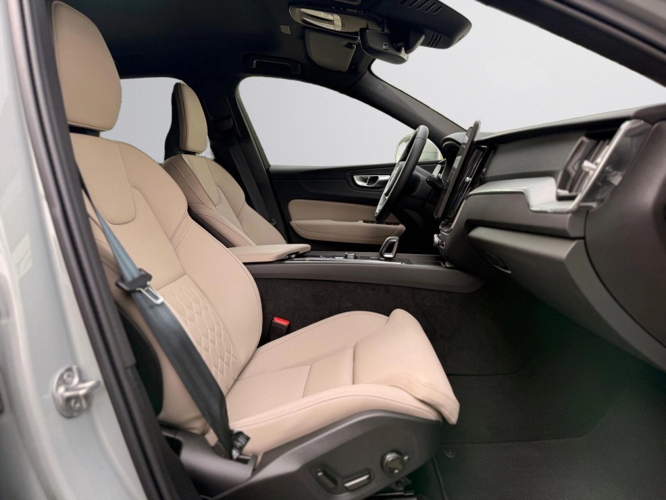 Volvo XC 60 - foto 15