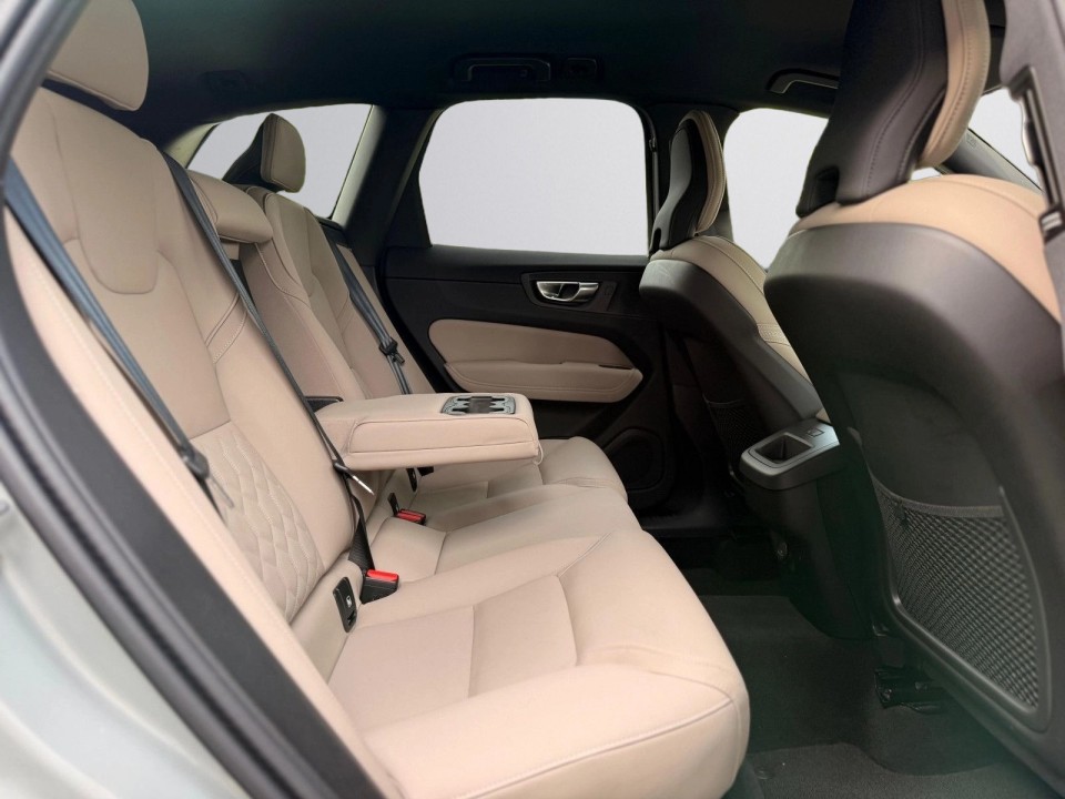 Volvo XC 60 - foto 32