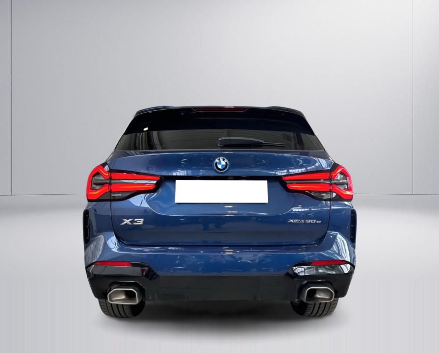 BMW X3 xDrive30e (3)