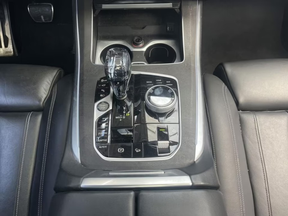 BMW X5 xDrive45e M-Sport (5)