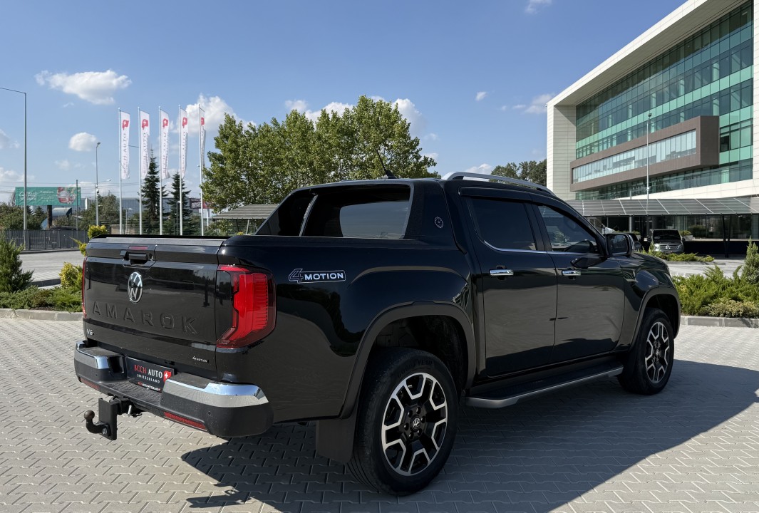 Volkswagen Amarok Aventura V6 (3)