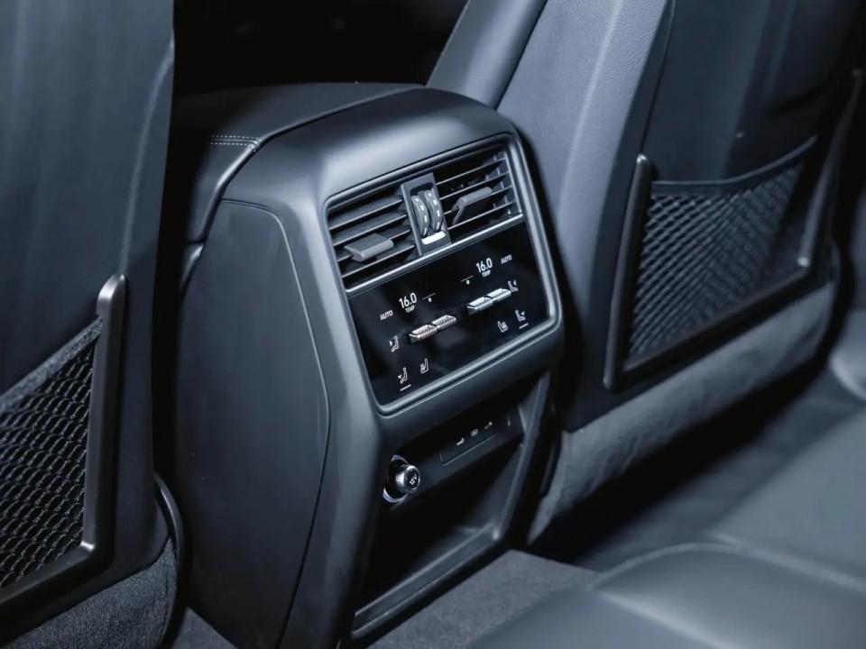 Porsche Cayenne S E-Hybrid - foto 23