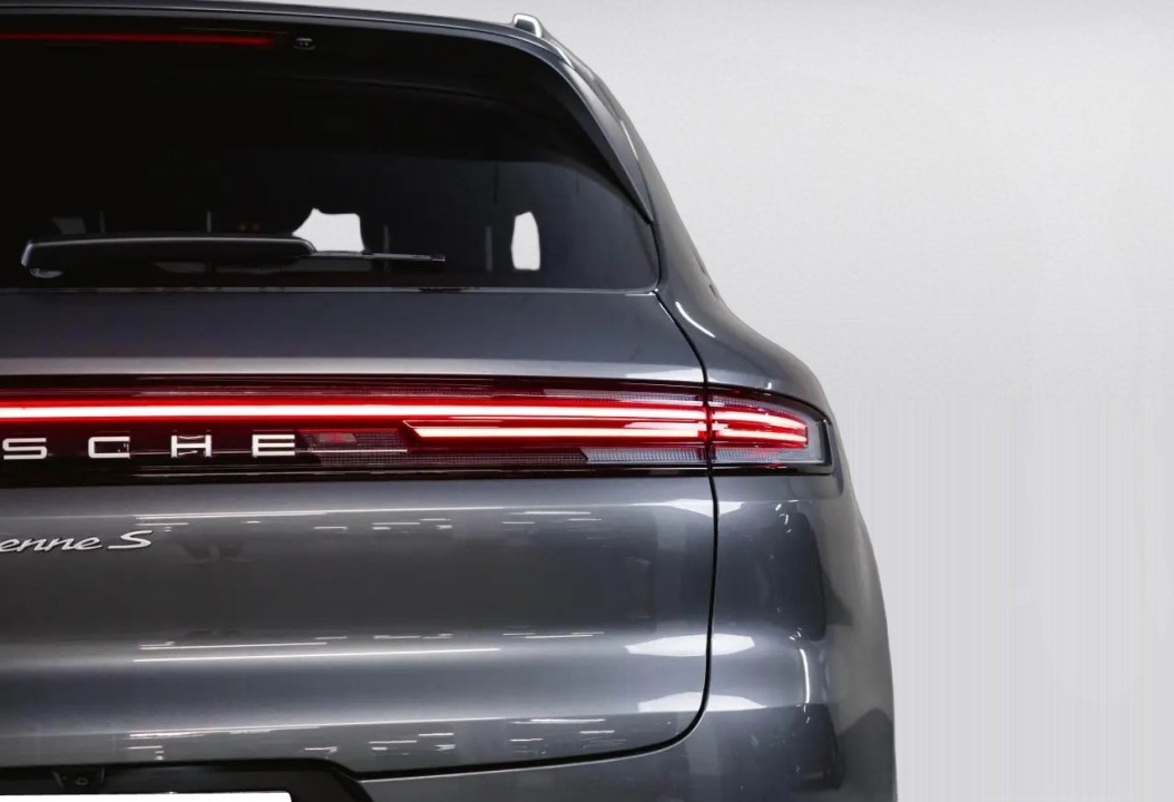Porsche Cayenne S E-Hybrid - foto 36