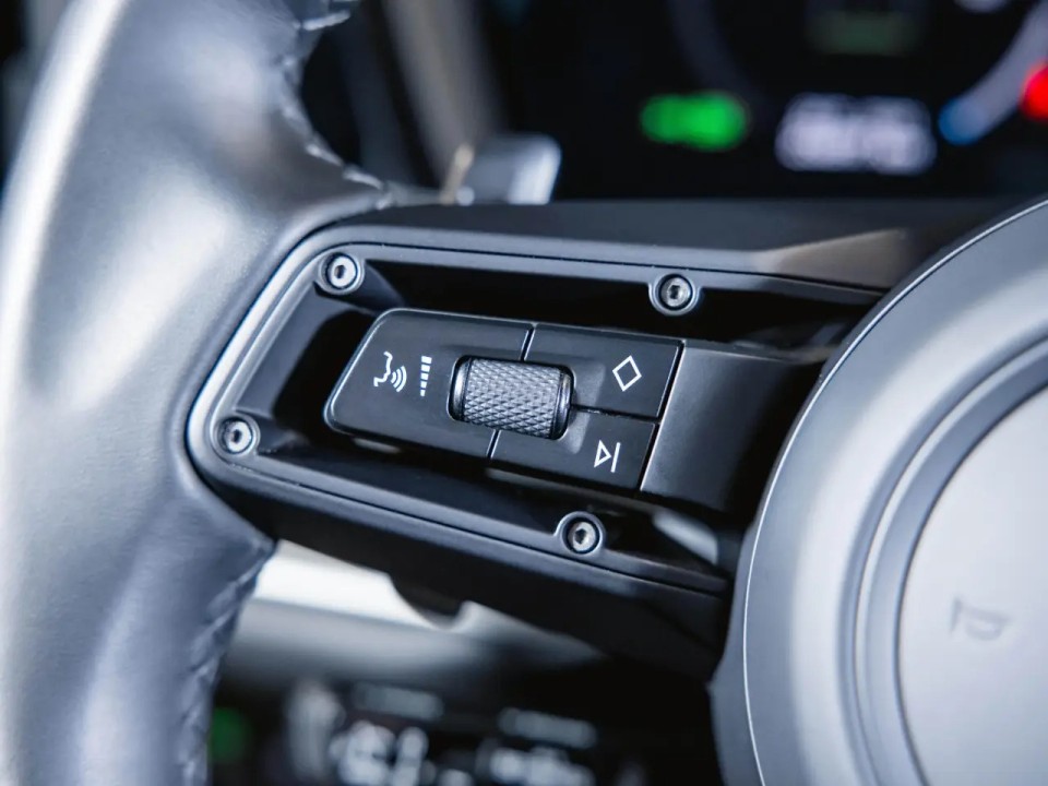Porsche Cayenne S E-Hybrid - foto 11