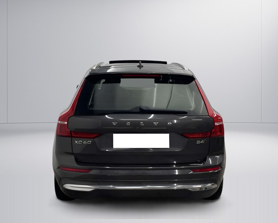 Volvo XC 60 Volvo XC60 B4 D AWD PLUS BRIGHT (5)