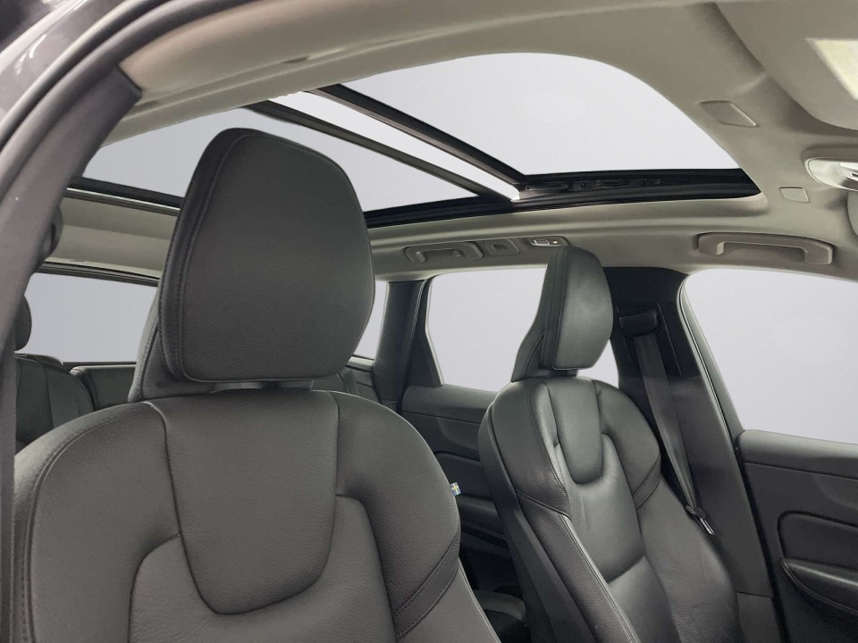Volvo XC 60 Volvo XC60 B4 D AWD PLUS BRIGHT - foto 10