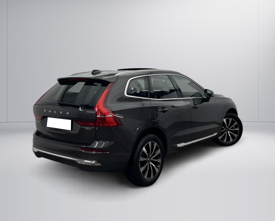 Volvo XC 60 Volvo XC60 B4 D AWD PLUS BRIGHT (4)
