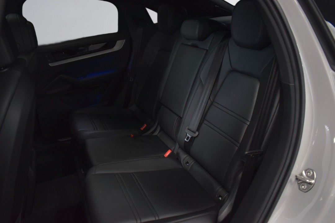 Porsche Cayenne Coupe E-Hybrid - foto 7