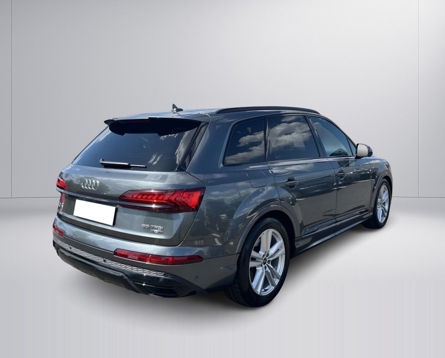 Audi Q7 55 TFSI Quattro S-line (2)