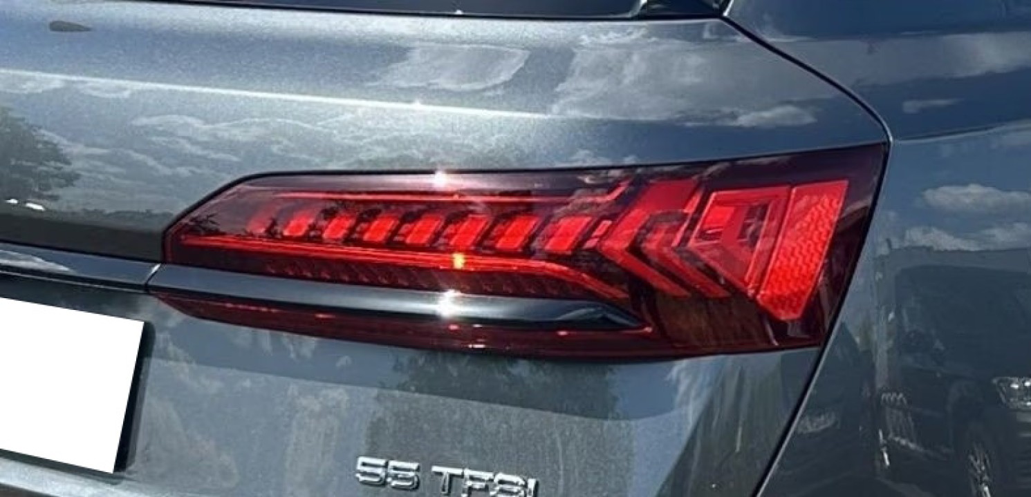 Audi Q7 55 TFSI Quattro S-line - foto 21