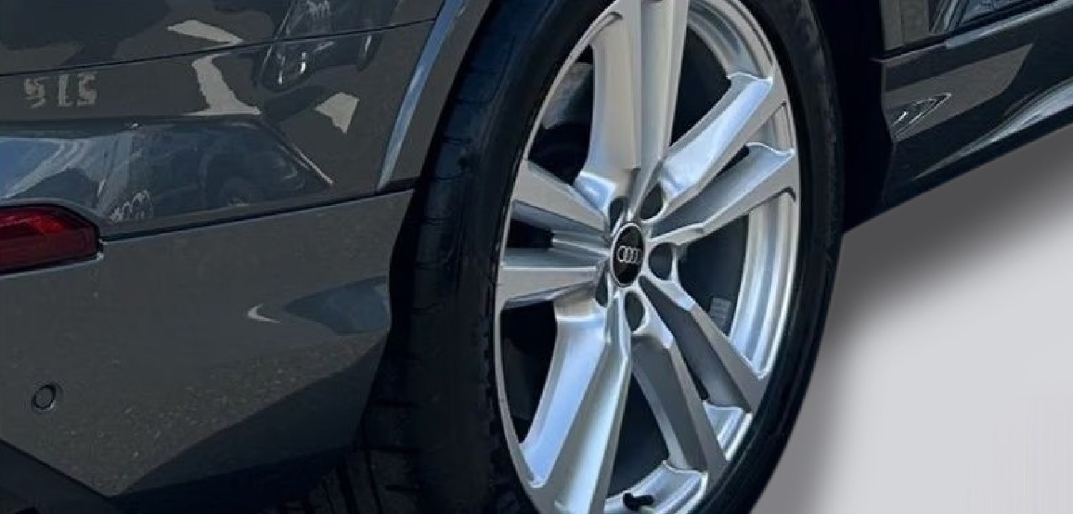 Audi Q7 55 TFSI Quattro S-line - foto 22