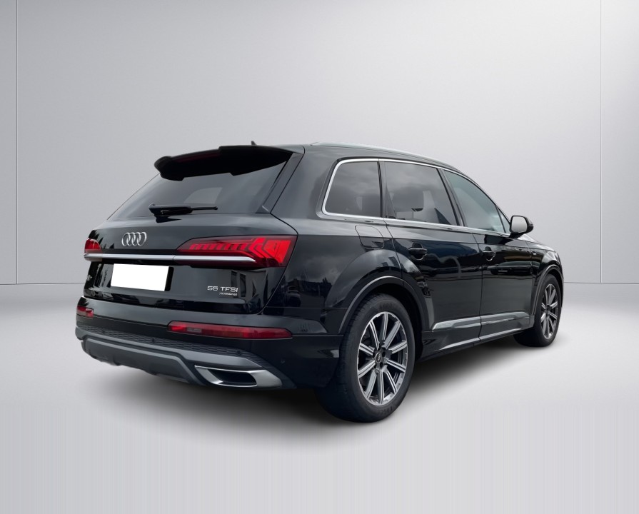 Audi Q7 55 TFSI Quattro Tiptronic S-line (2)