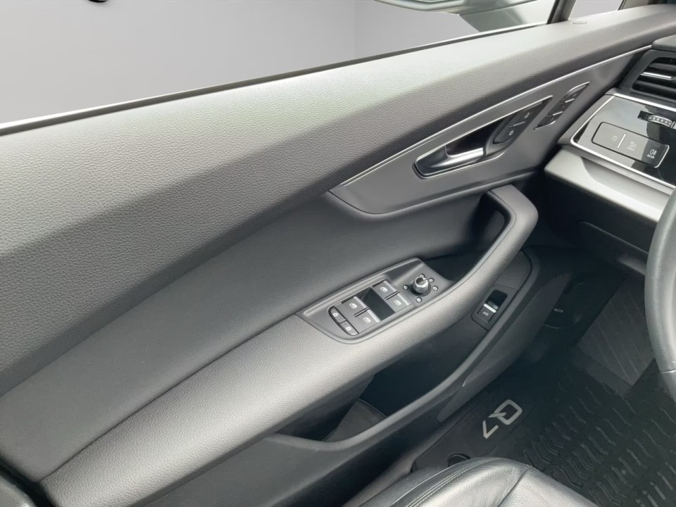 Audi Q7 55 TFSI Quattro Tiptronic S-line - foto 13