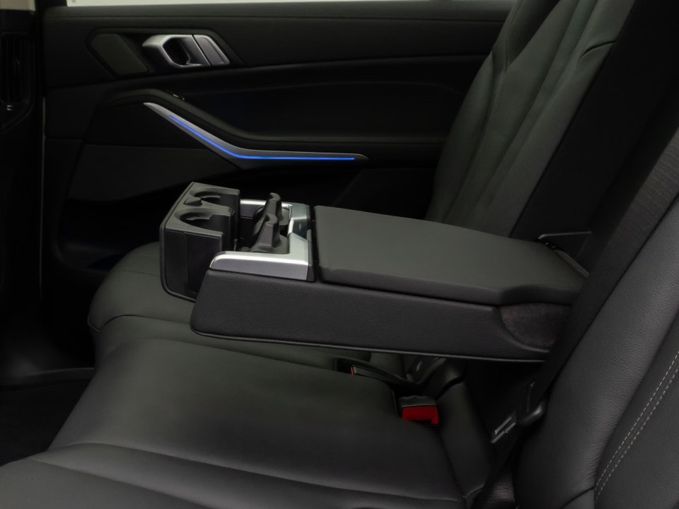 BMW X7 xDrive40d - foto 27