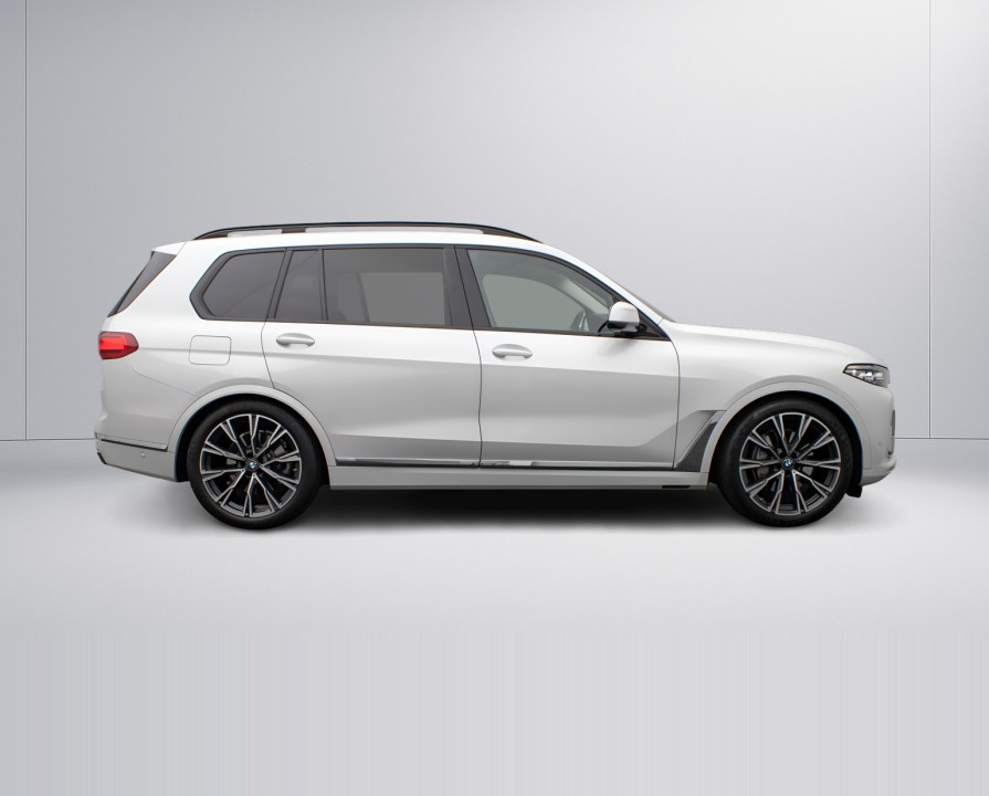 BMW X7 xDrive40d (3)