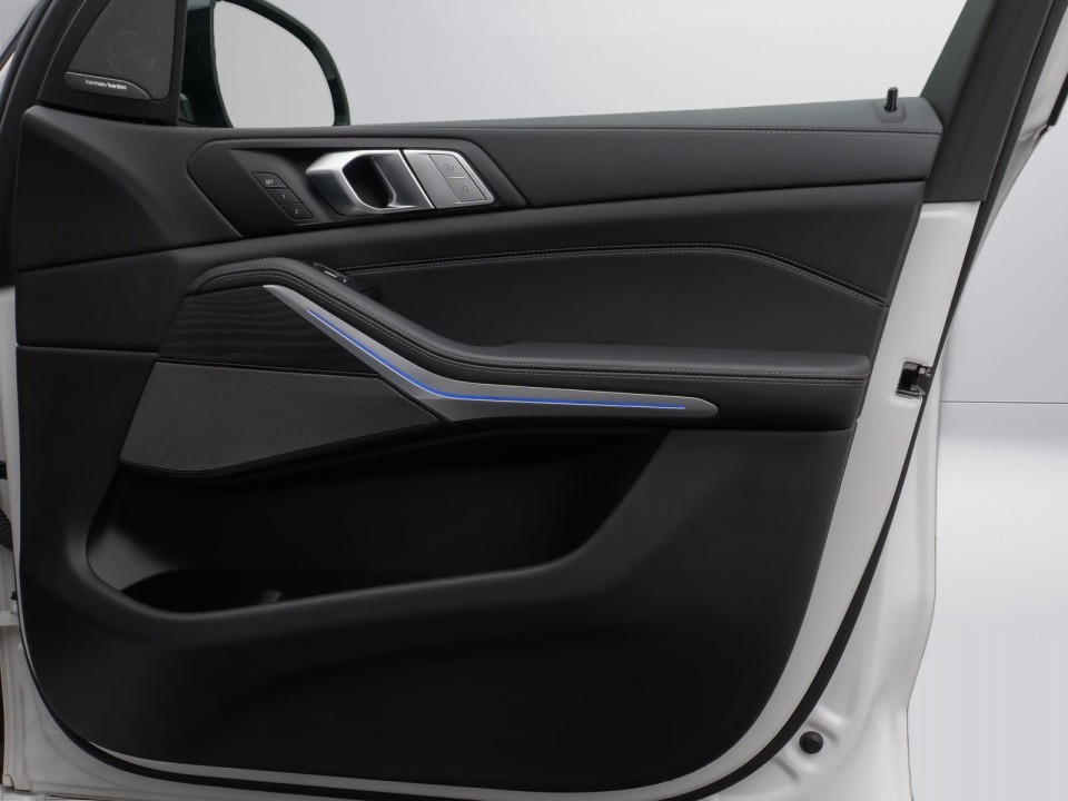 BMW X7 xDrive40d - foto 34