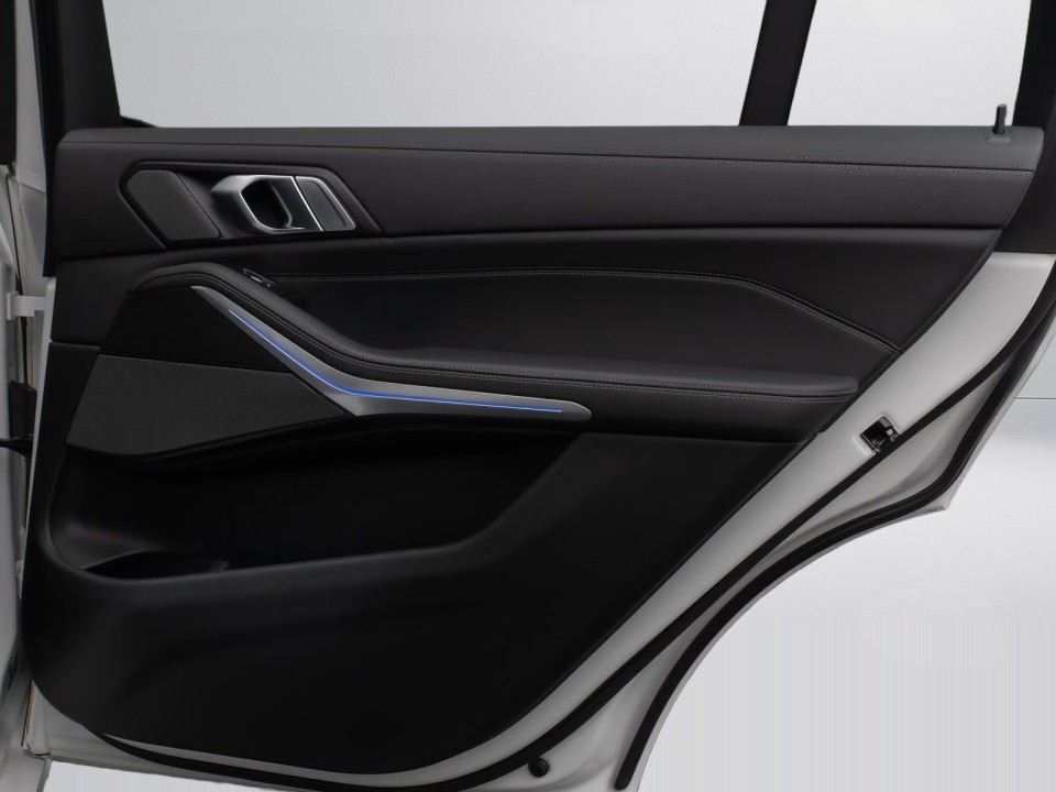 BMW X7 xDrive40d - foto 35