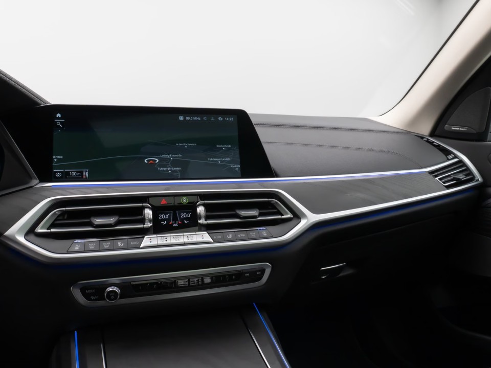 BMW X7 xDrive40d - foto 29