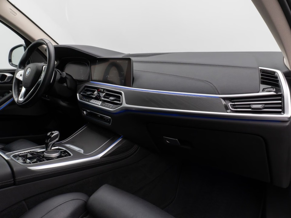 BMW X7 xDrive40d - foto 21