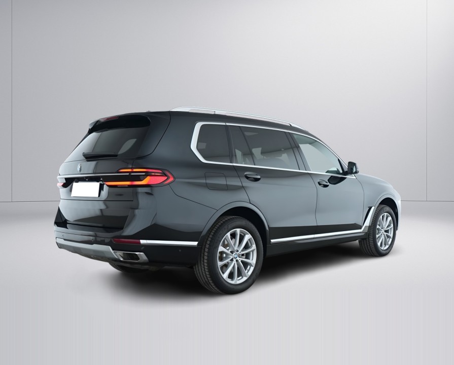BMW X7 (3)