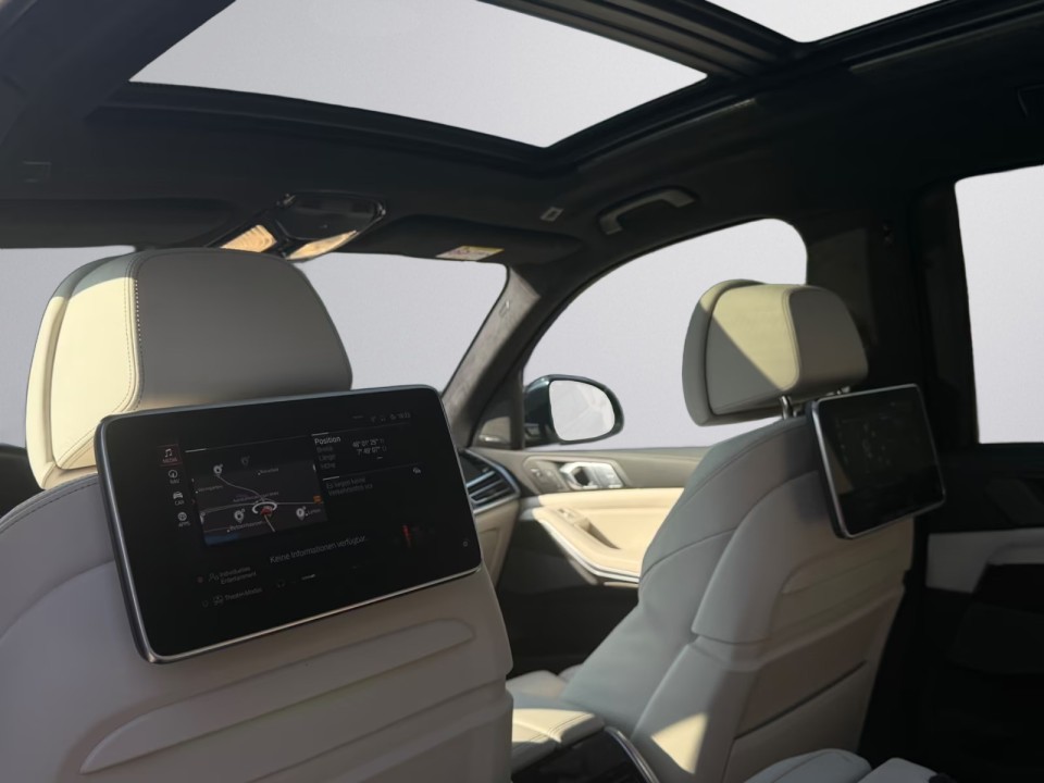 BMW X7 M50i xDrive - foto 13