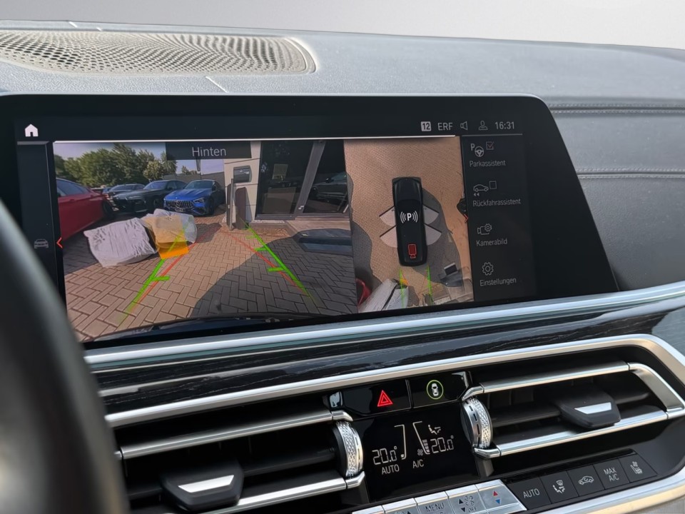 BMW X7 M50i xDrive - foto 31