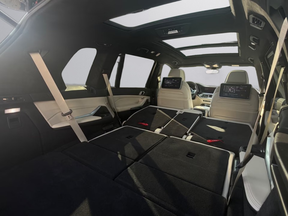 BMW X7 M50i xDrive - foto 20