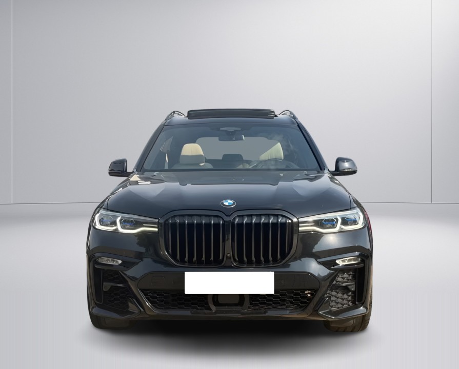 BMW X7 M50i xDrive - foto 9