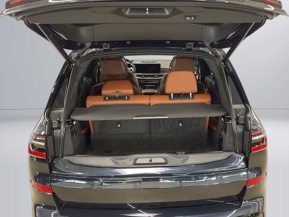BMW X7 xDrive40i M-SPORT - foto 17