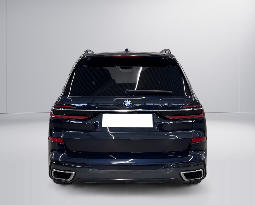 BMW X7 xDrive40i M-SPORT (5)