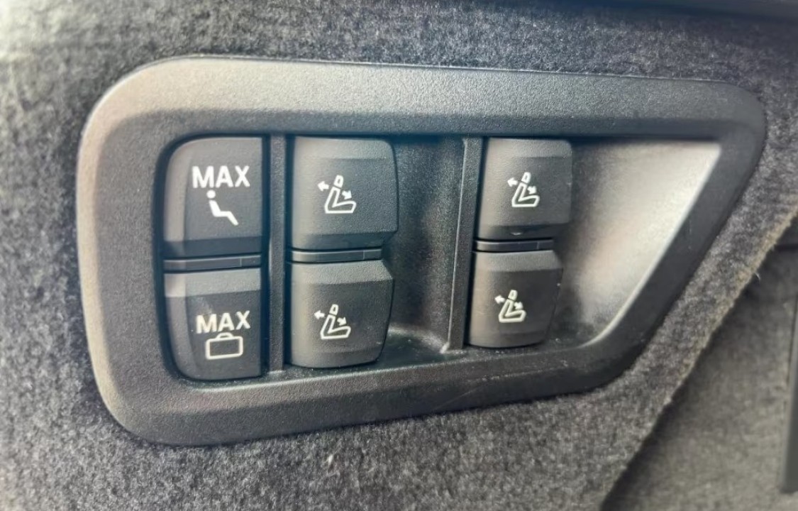 BMW X7 xDrive40d - foto 19