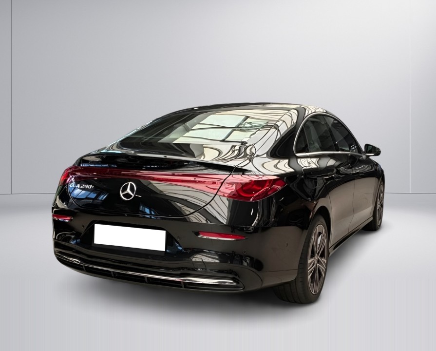 Mercedes-Benz CLA 250 +EQ (3)