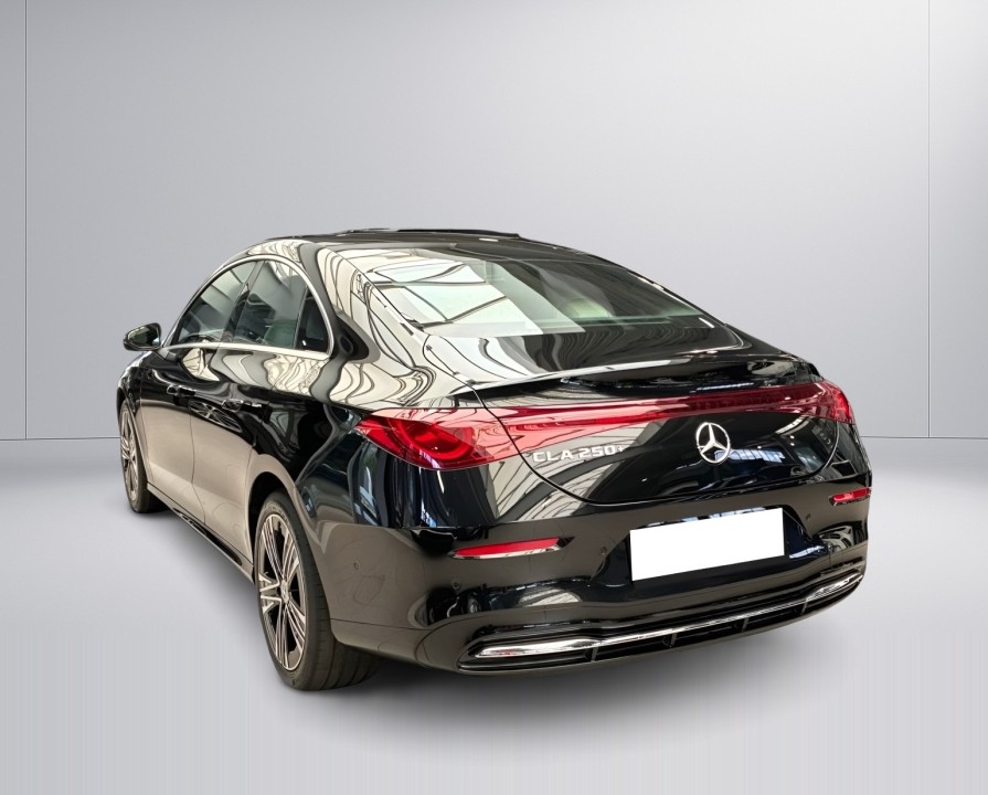 Mercedes-Benz CLA 250 +EQ (5)