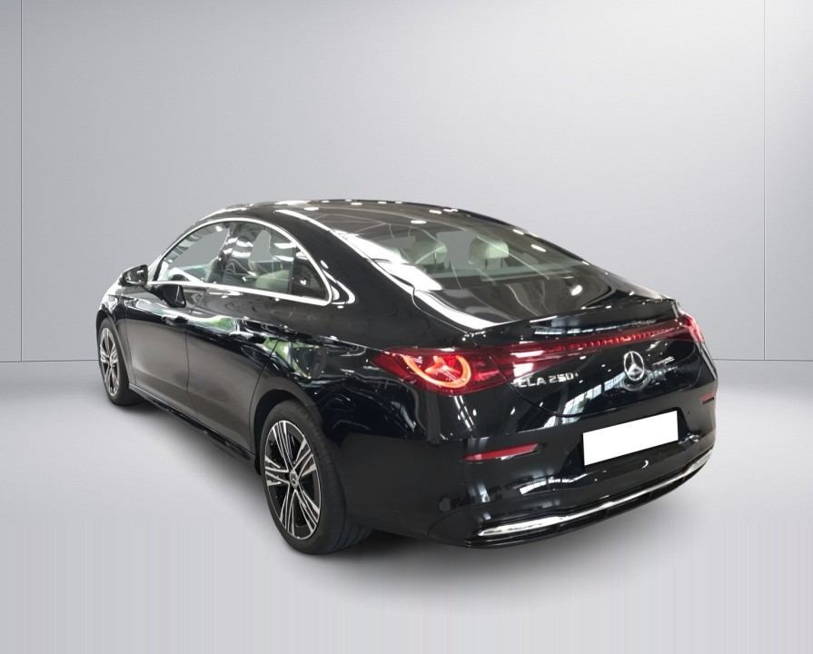 Mercedes-Benz CLA 250 +EQ (5)