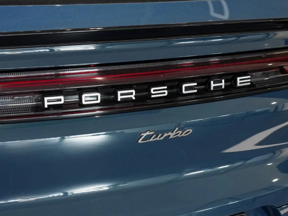 Porsche Cayenne Coupe Turbo E-Hybrid - foto 27