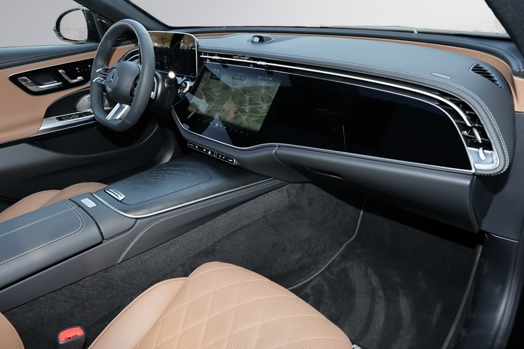 Mercedes-Benz E 220d 4MATIC AMG Line (5)