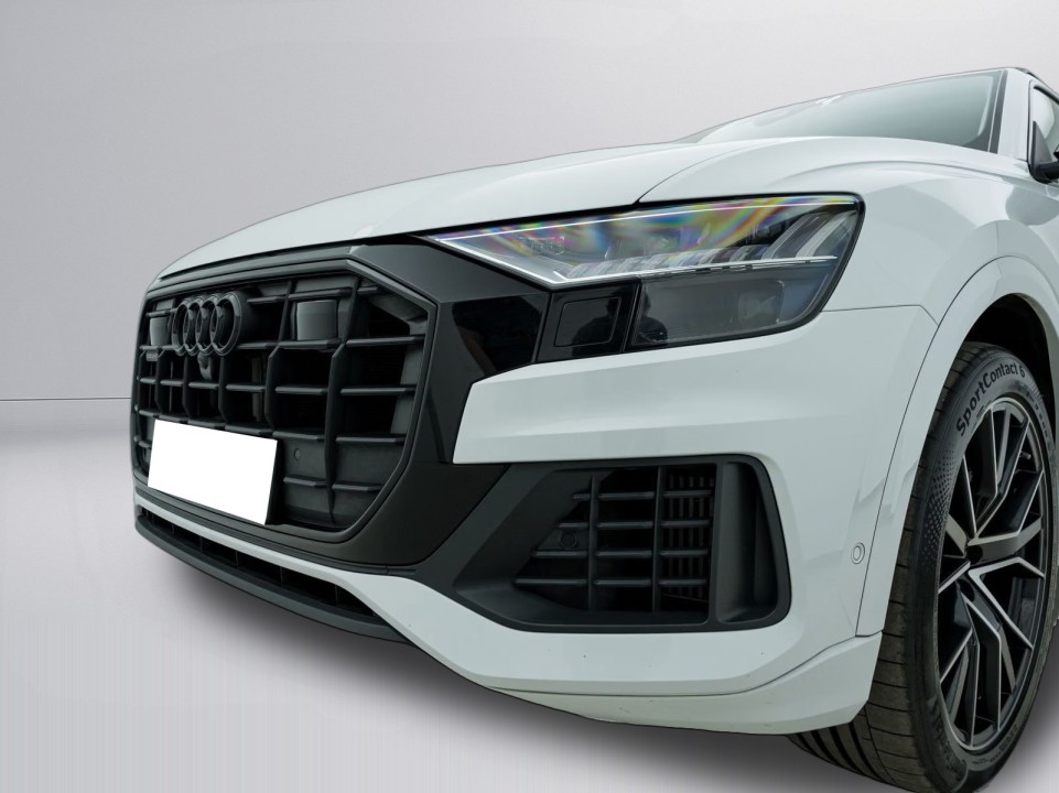 Audi Q8 55 TFSIe quattro - foto 17