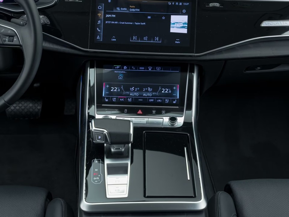 Audi Q8 55 TFSIe quattro - foto 12