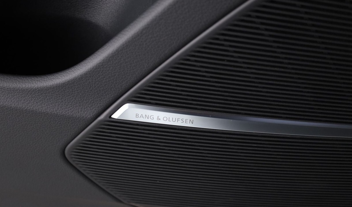 Audi Q8 55TFSI quattro - foto 20