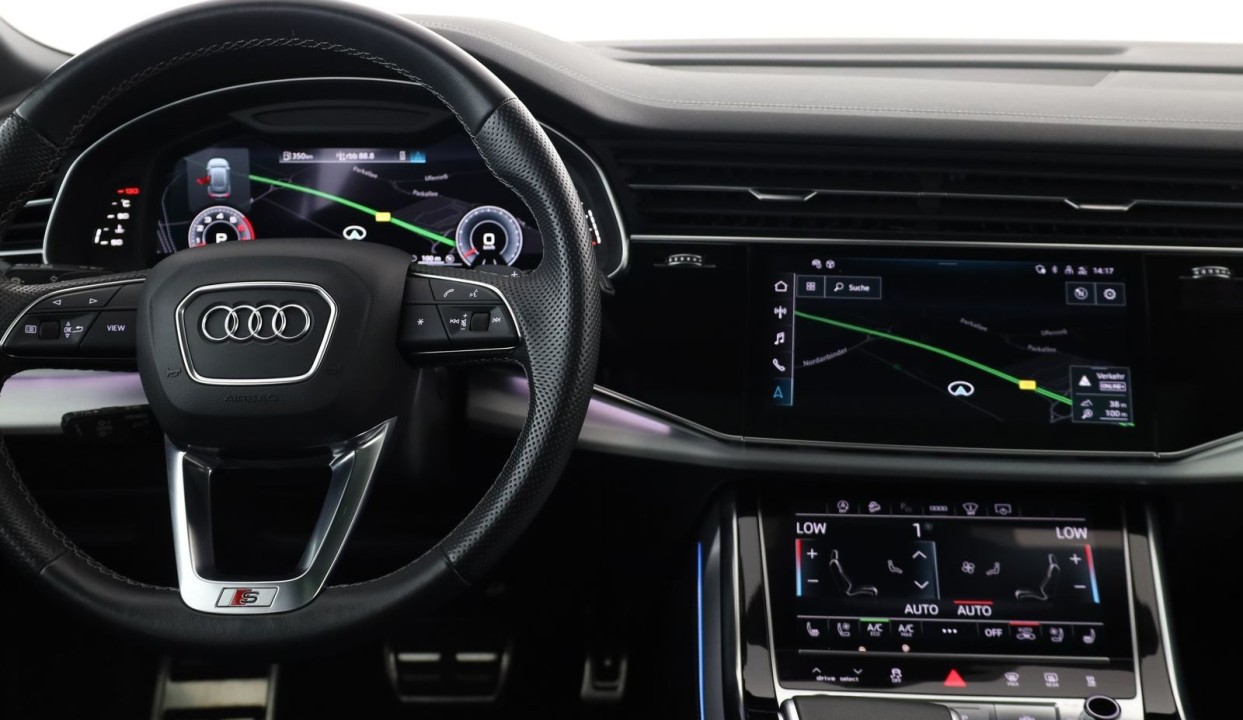Audi Q8 55TFSI quattro - foto 11