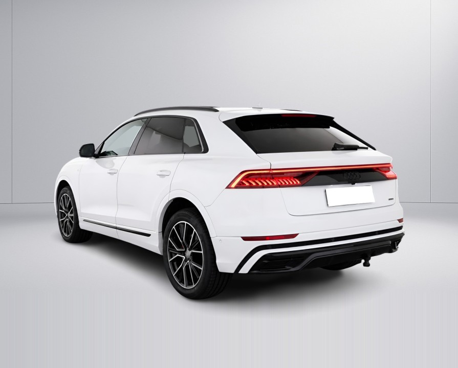Audi Q8 55TFSI quattro (5)