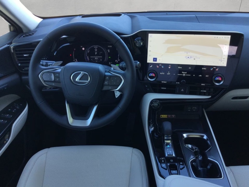 Lexus Seria NX 350h Luxury (4)