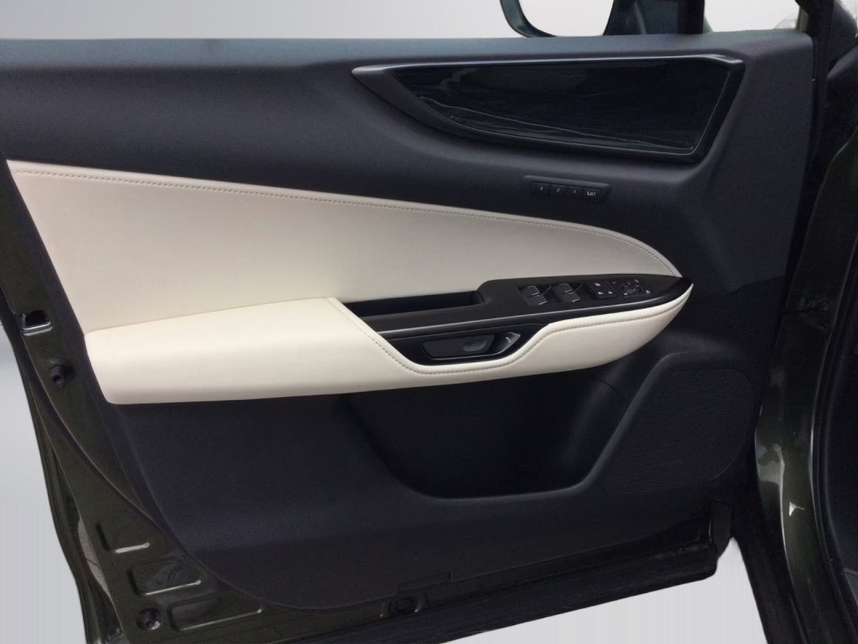 Lexus Seria NX 350h Executive - foto 12